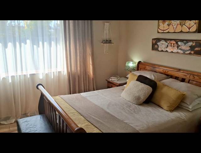 5 BEDROOM HOUSE FOR SALE IN STILFONTEIN